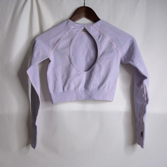 Vitae Apparel Energy Seamleaa Long Sleeve Crop Top in Acai Purple, Size M - Picture 2 of 7